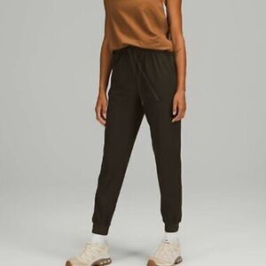 Lululemon Stretch High-Rise Jogger Black Z.